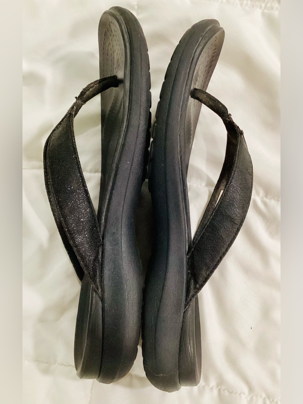 CROCS Women’s Size 8 Capri V Dual Comfort Black Shimmer Flip Flop-Discontinued - Picture 9 of 10